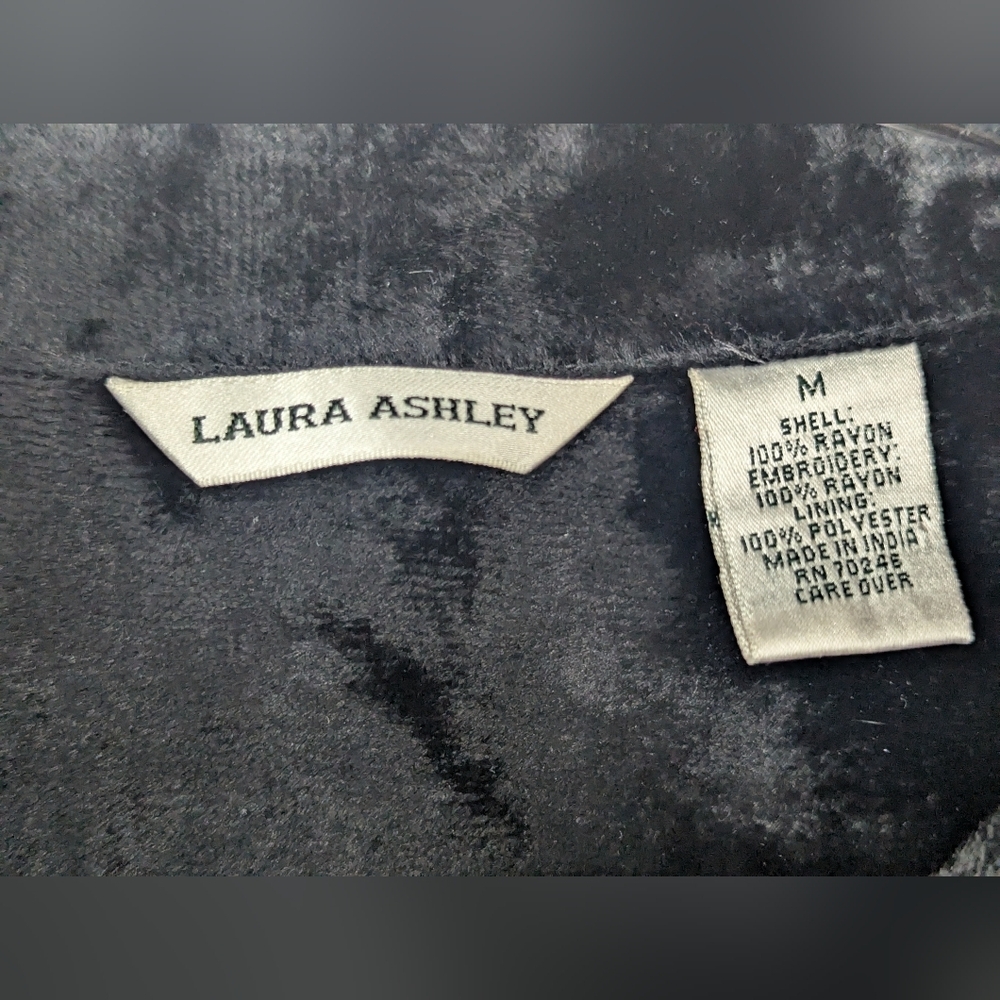 Laura Ashley Medium Embroidered On Black Velvet Jacket With Pockets - Picture 6 of 9